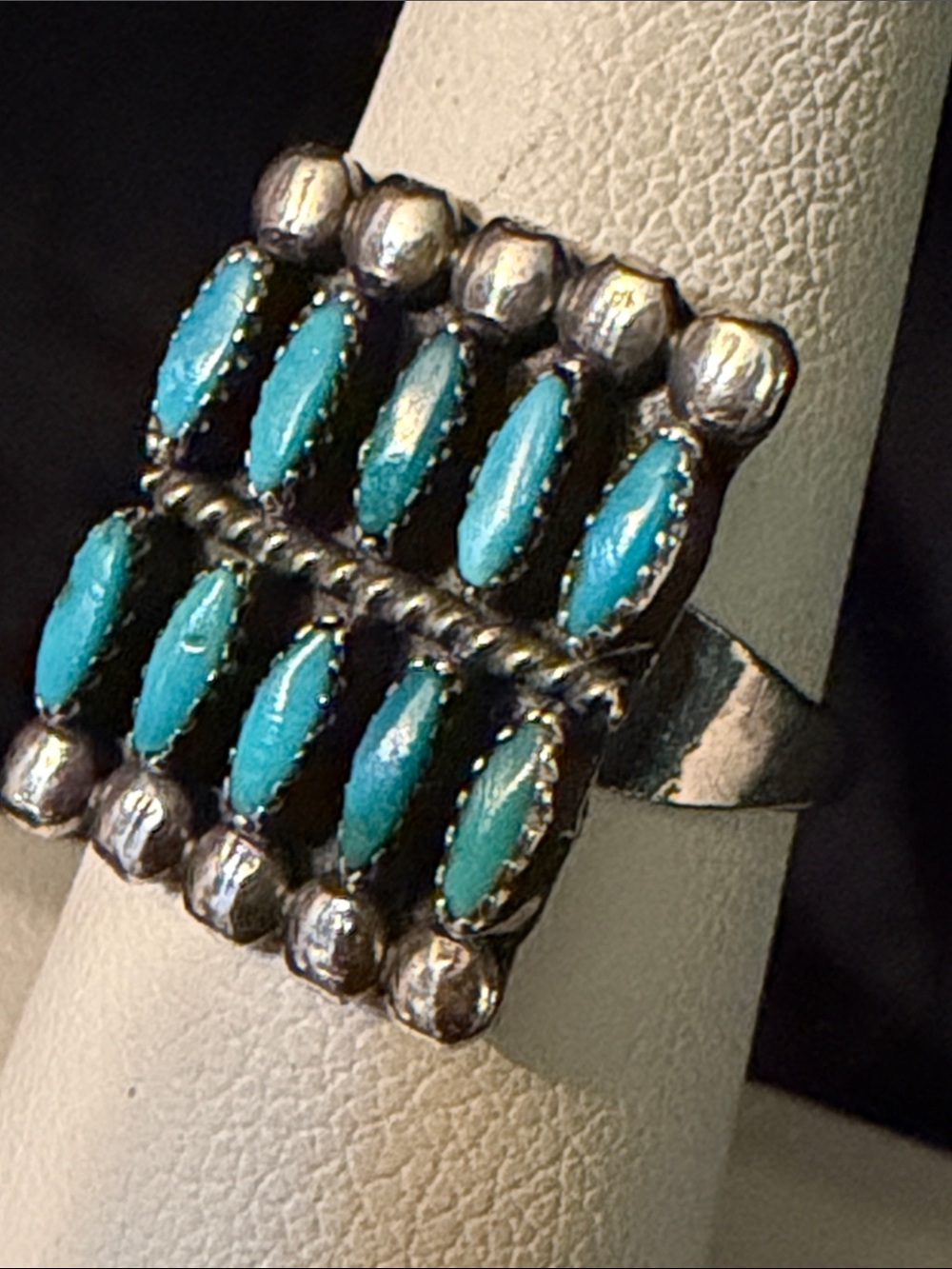 Vintage ZUNI Petit Point Turquoise Ring ~ 10 Stones ~ EUC ~ pre 1970 ~ Size 6
